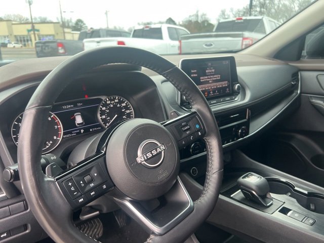 Used 2023 Nissan Rogue SV w/ SV Premium Package image 12