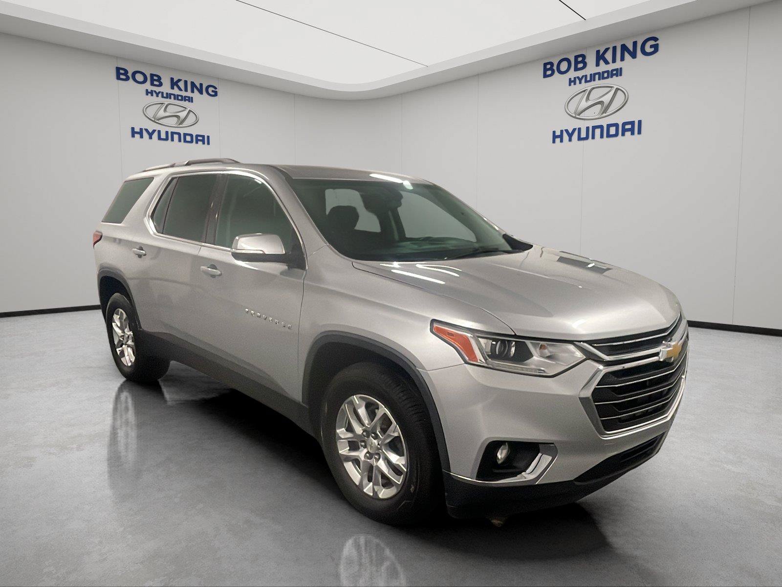 Used 2018 Chevrolet Traverse LT FWD image 7