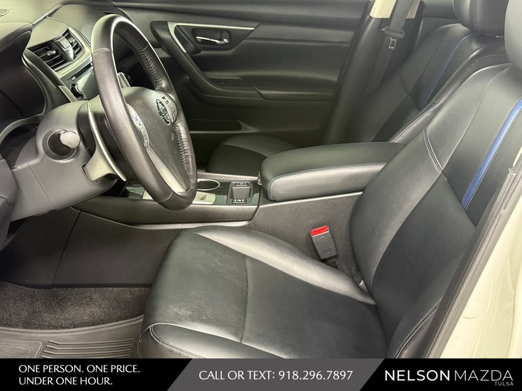 Used 2018 Nissan Altima 2.5 SR w/ SR Midnight Edition FWD image 17
