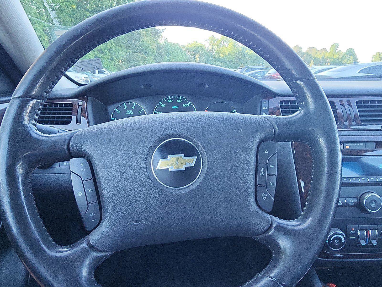 Used 2013 Chevrolet Impala LT w/ LT Sunroof Package FWD image 12