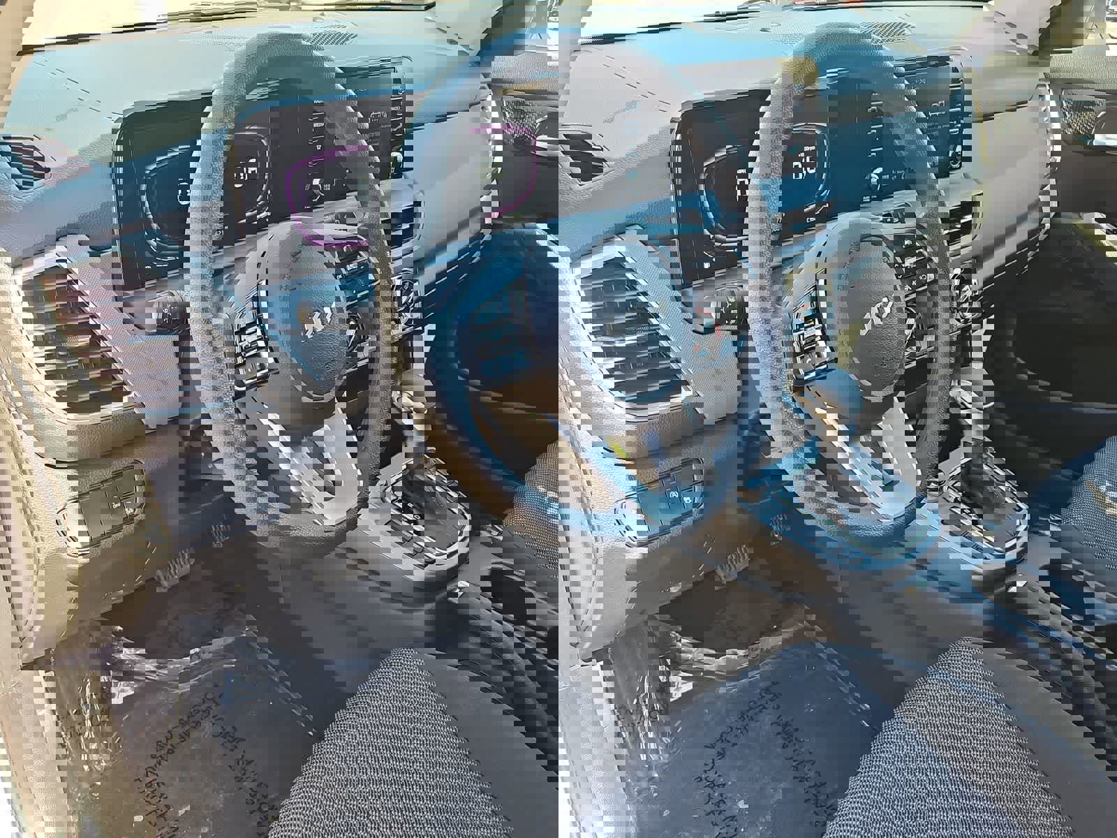 Used 2024 Kia Seltos LX image 13