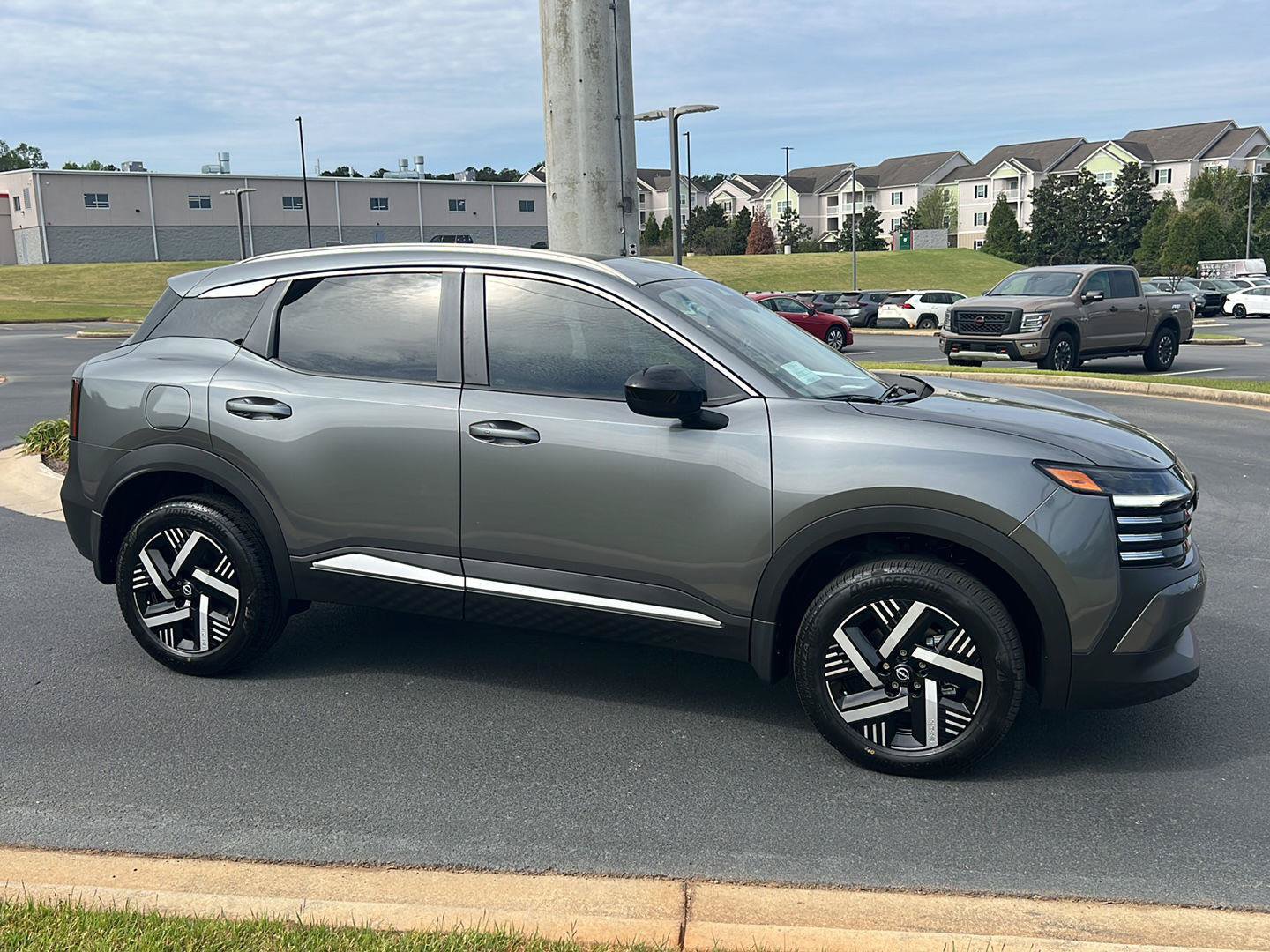 New 2026 Nissan Kicks SV FWD image 7