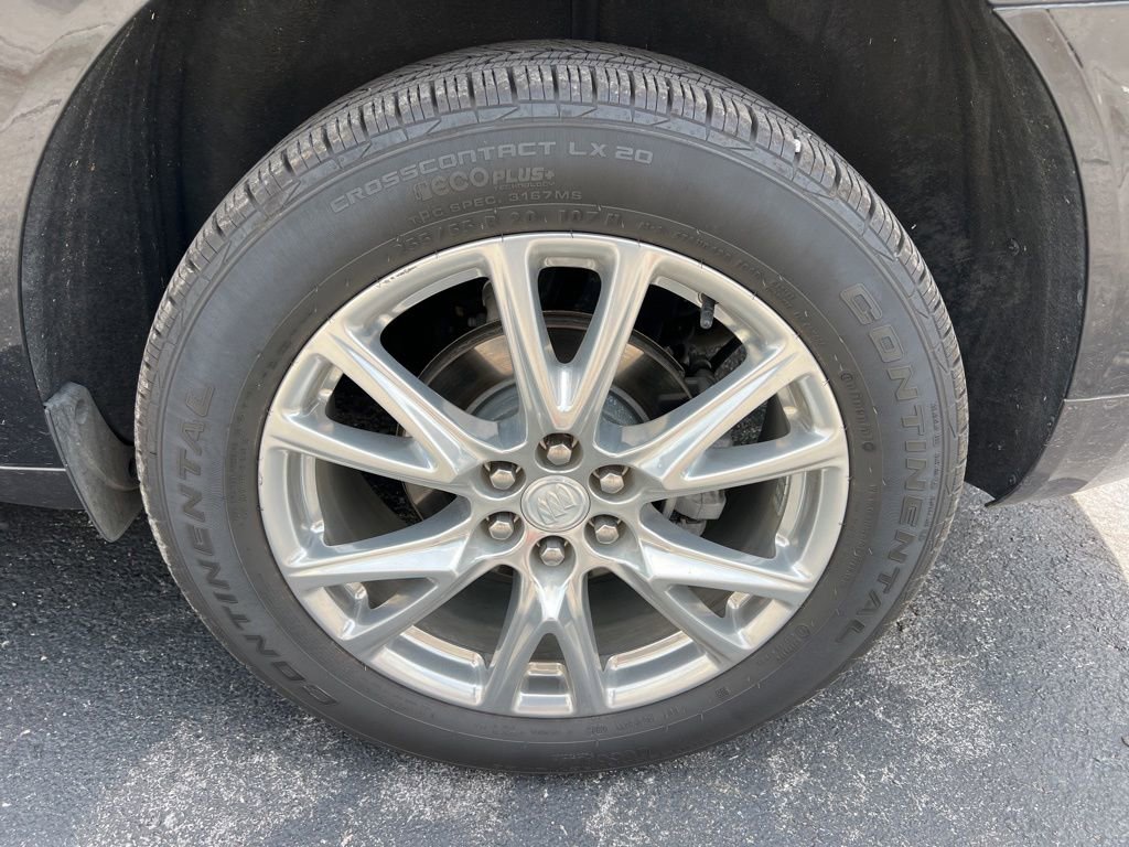 Used 2022 Buick Enclave Essence w/ Experience Buick Package FWD image 6