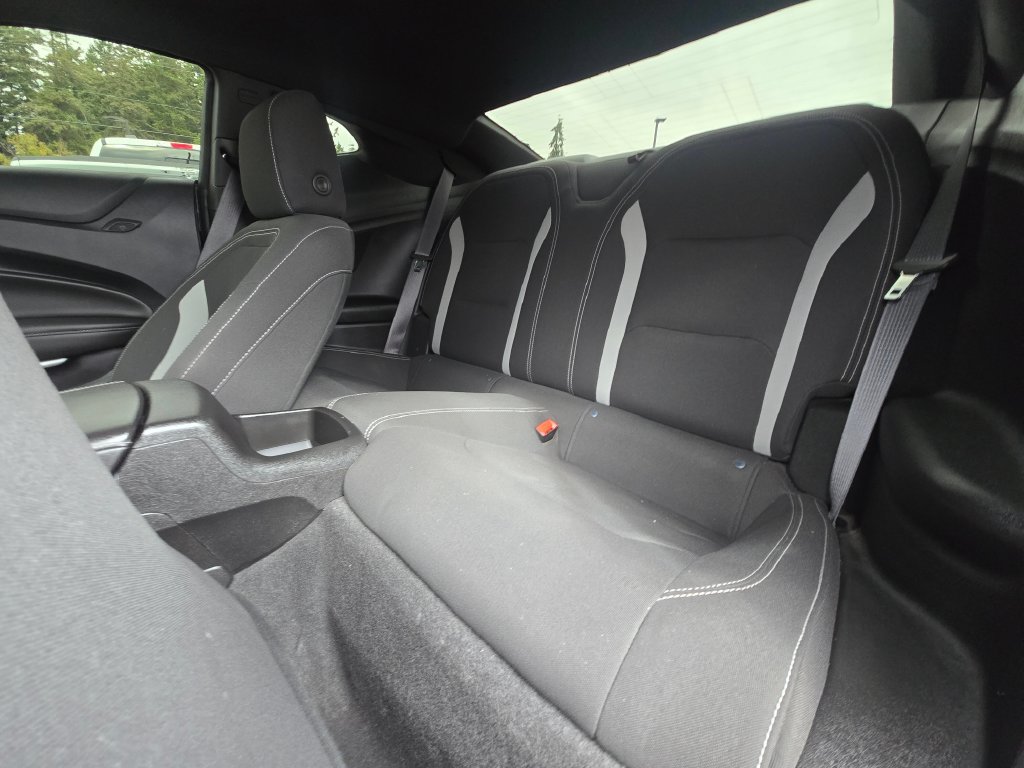 Used 2021 Chevrolet Camaro LT w/ Technology Package RWD image 21