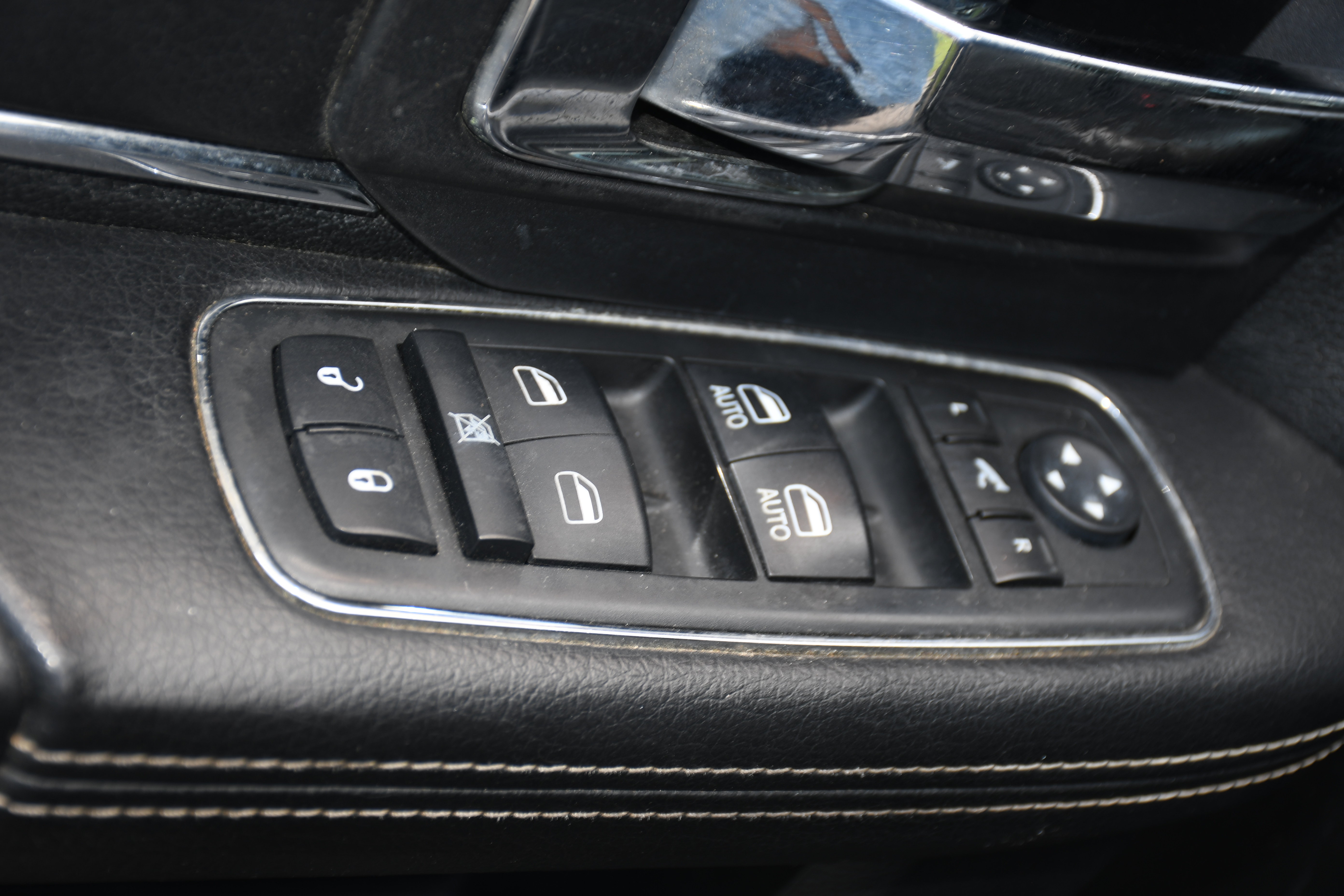 Used 2016 RAM 2500 Laramie w/ Sport Appearance Group AWD/4WD image 11