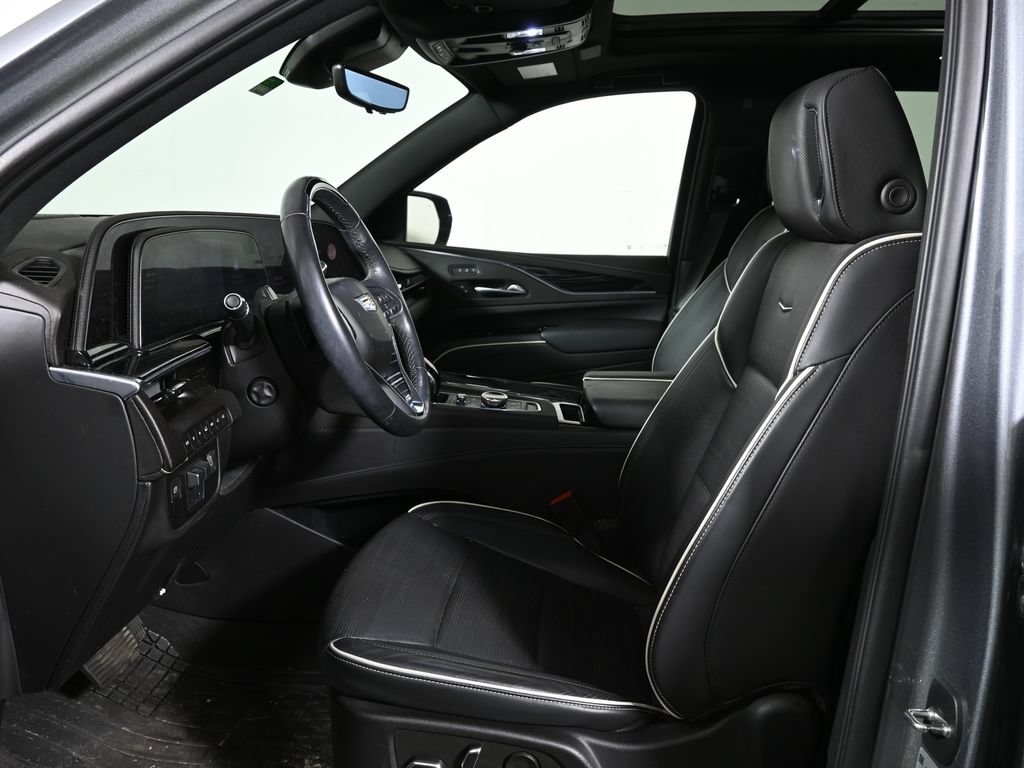 Used 2022 Cadillac Escalade Sport w/ Touring Package AWD/4WD image 5