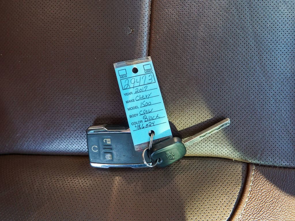 Used 2017 Chevrolet Silverado 1500 High Country image 34