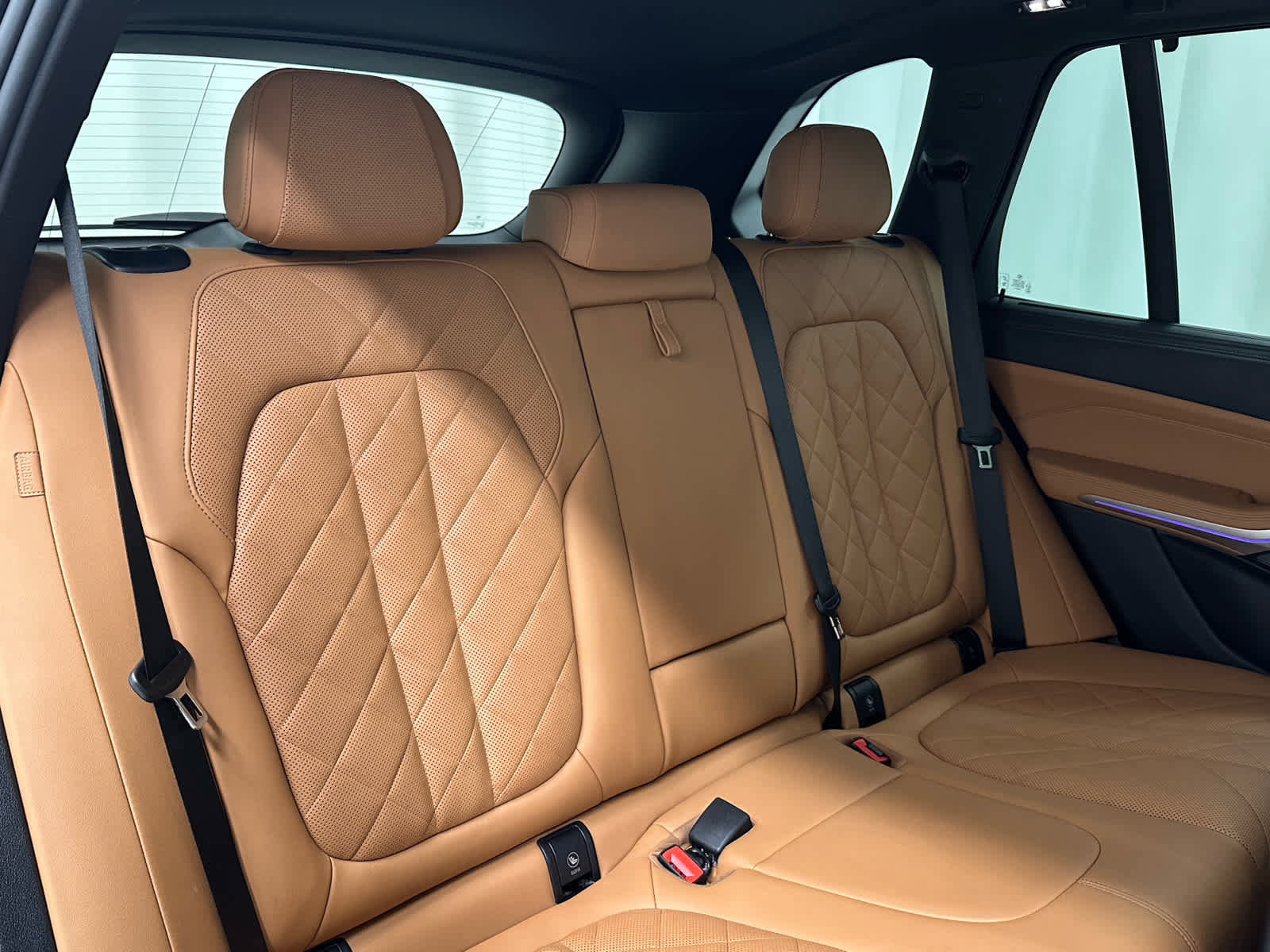 Used 2024 BMW X5 xDrive40i w/ Executive Package image 22