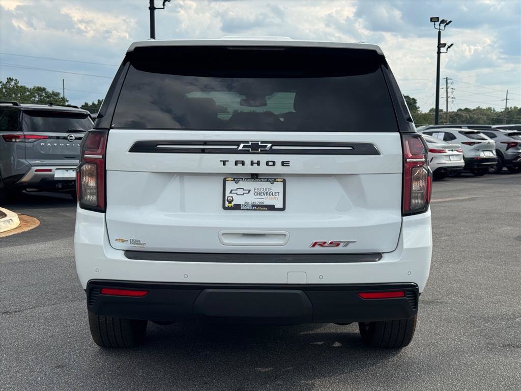 Used 2024 Chevrolet Tahoe RST w/ Luxury Package AWD/4WD image 4