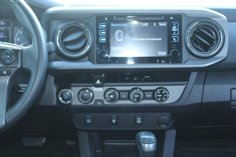 Used 2017 Toyota Tacoma TRD Off-Road image 15