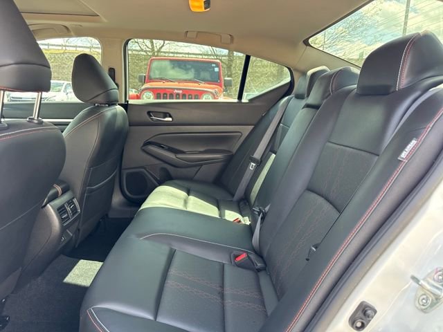 Used 2023 Nissan Altima 2.0 SR FWD image 11