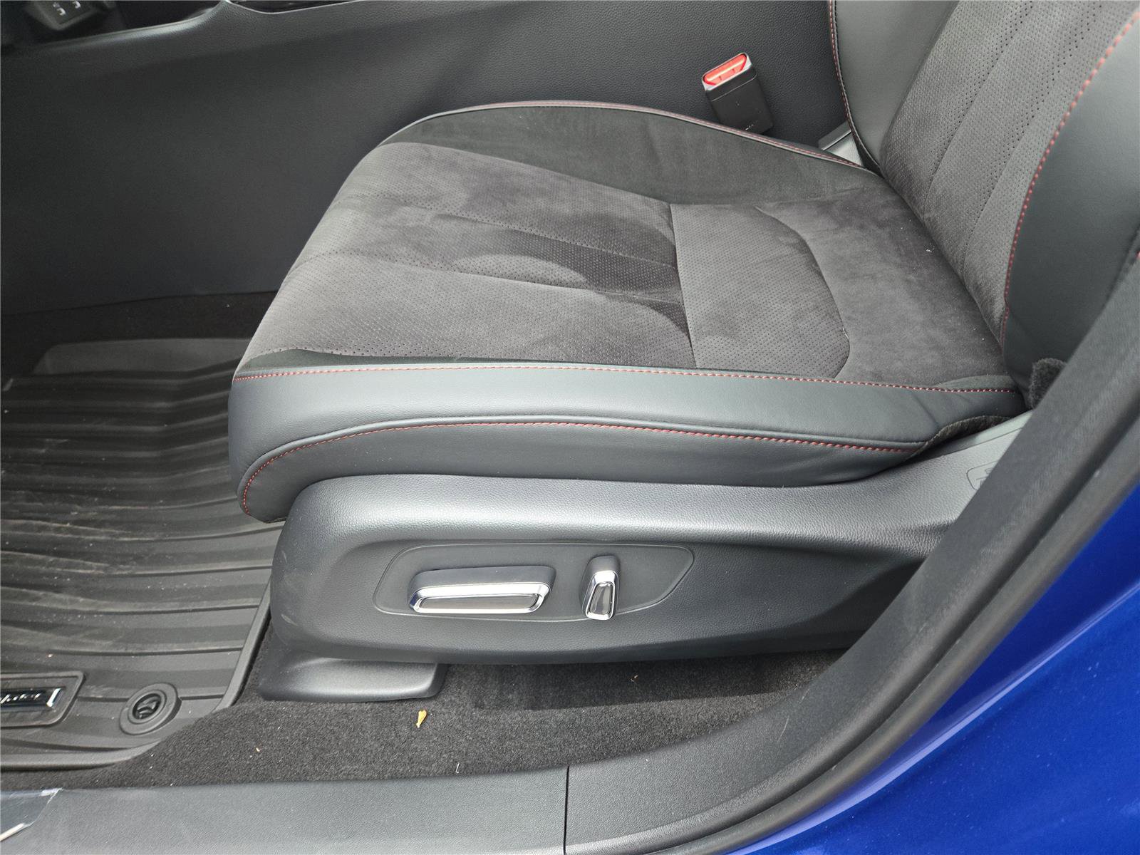 New 2025 Acura ADX A-Spec image 20