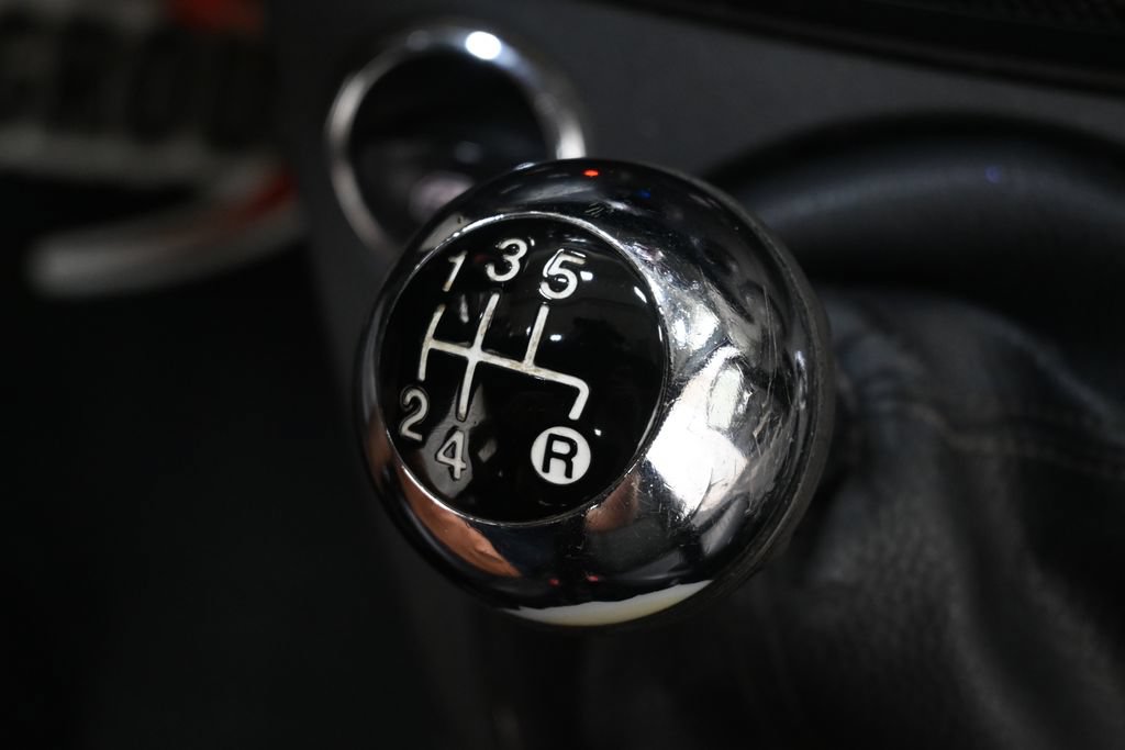 Used 2012 FIAT 500 Sport w/ Safety & Convenience Pkg FWD image 13