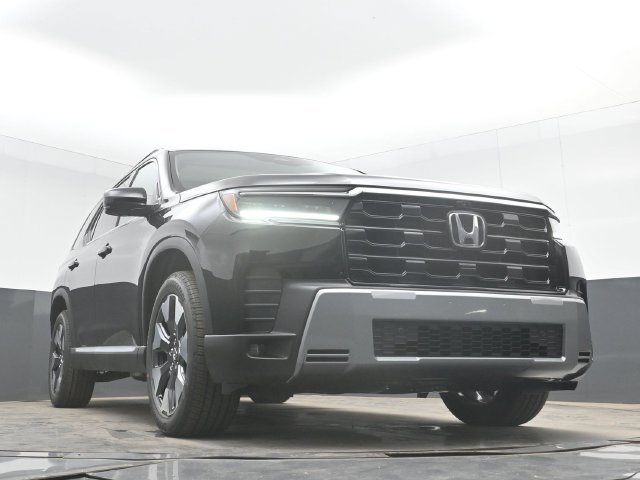 New 2026 Honda Pilot Touring image 46