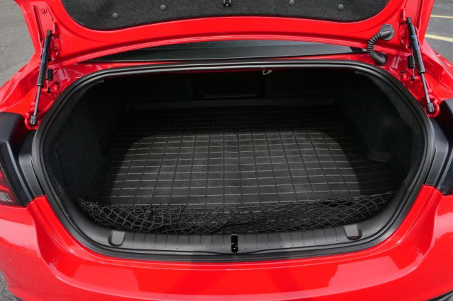 Used 2015 Chevrolet SS / 6.2L V8 / Sunroof / Heated & image 24