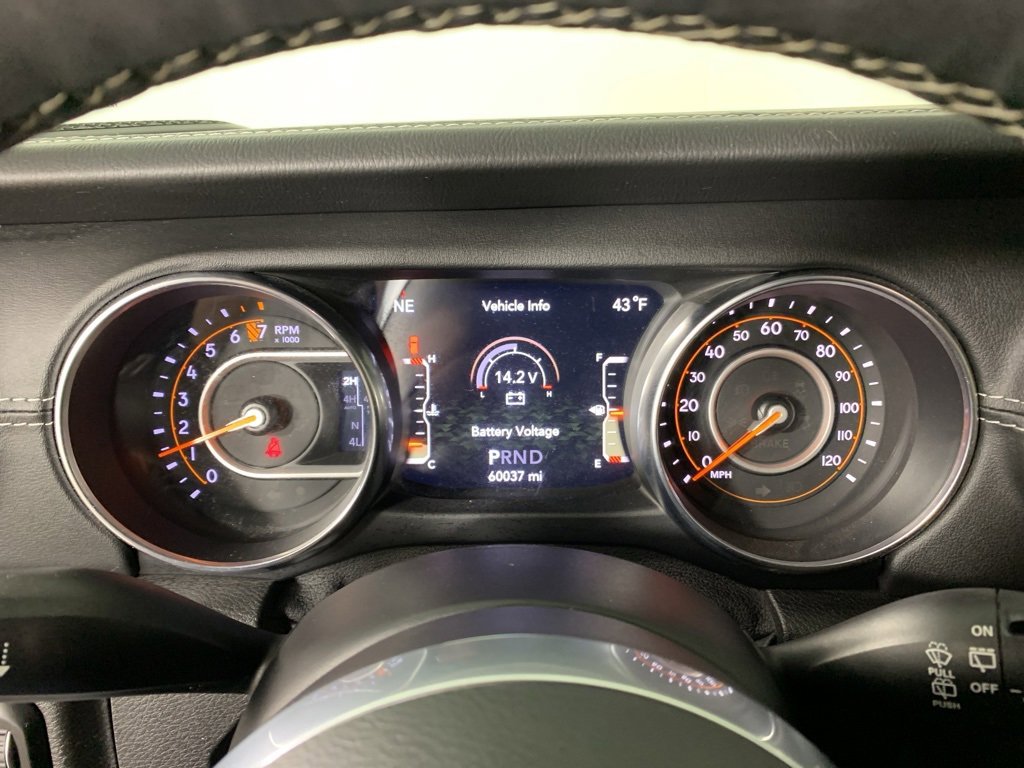 Used 2019 Jeep Wrangler Unlimited Sahara w/ Quick Order Package 24M Moab image 19