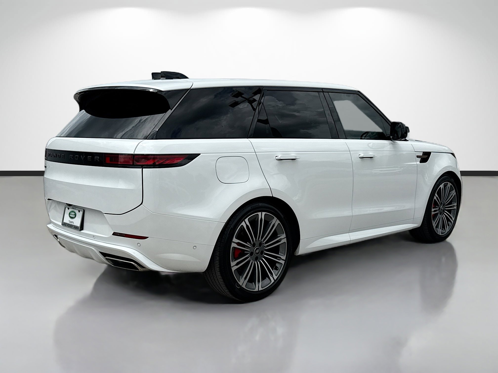 Used 2025 Land Rover Range Rover Sport Dynamic SE AWD/4WD image 5