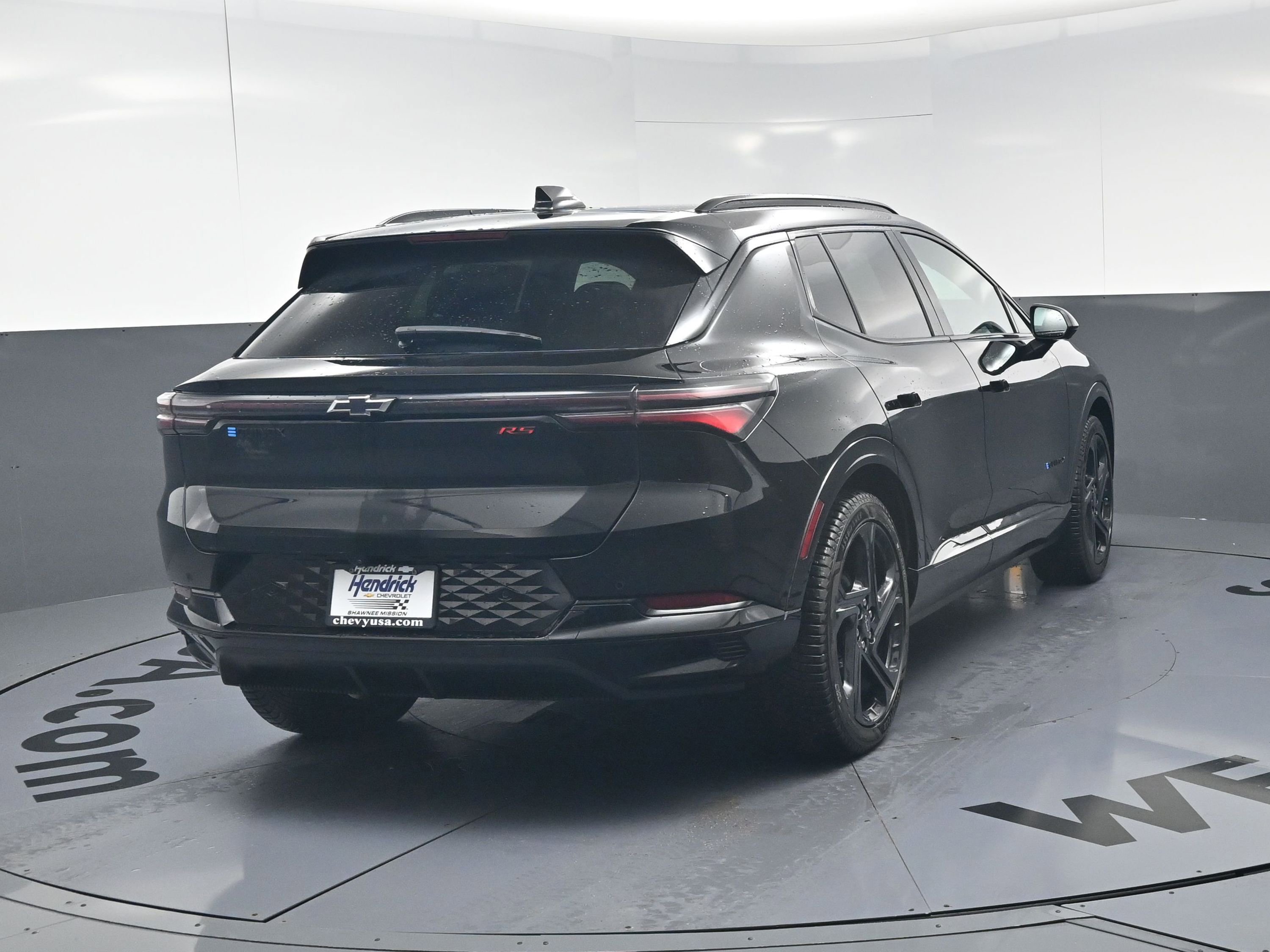 Used 2024 Chevrolet Equinox EV RS FWD image 9