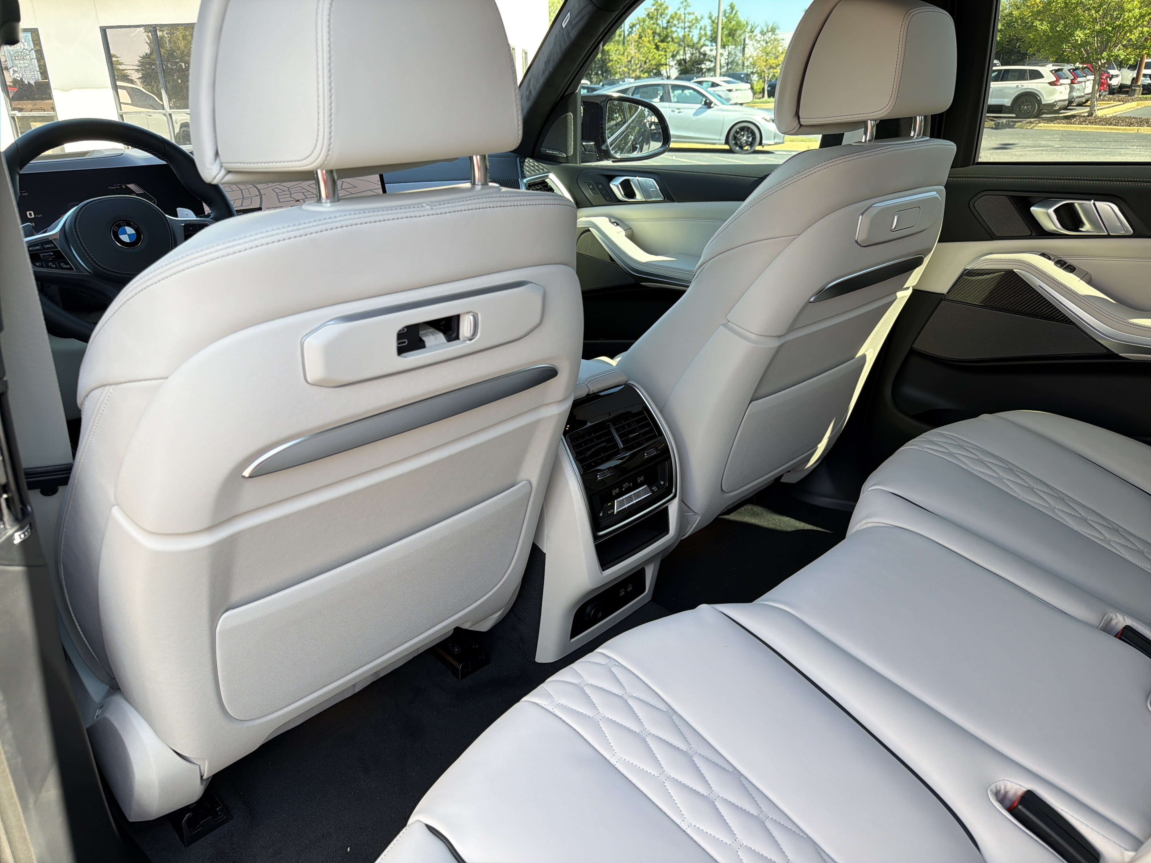 New 2027 BMW X7 M60i AWD/4WD image 20