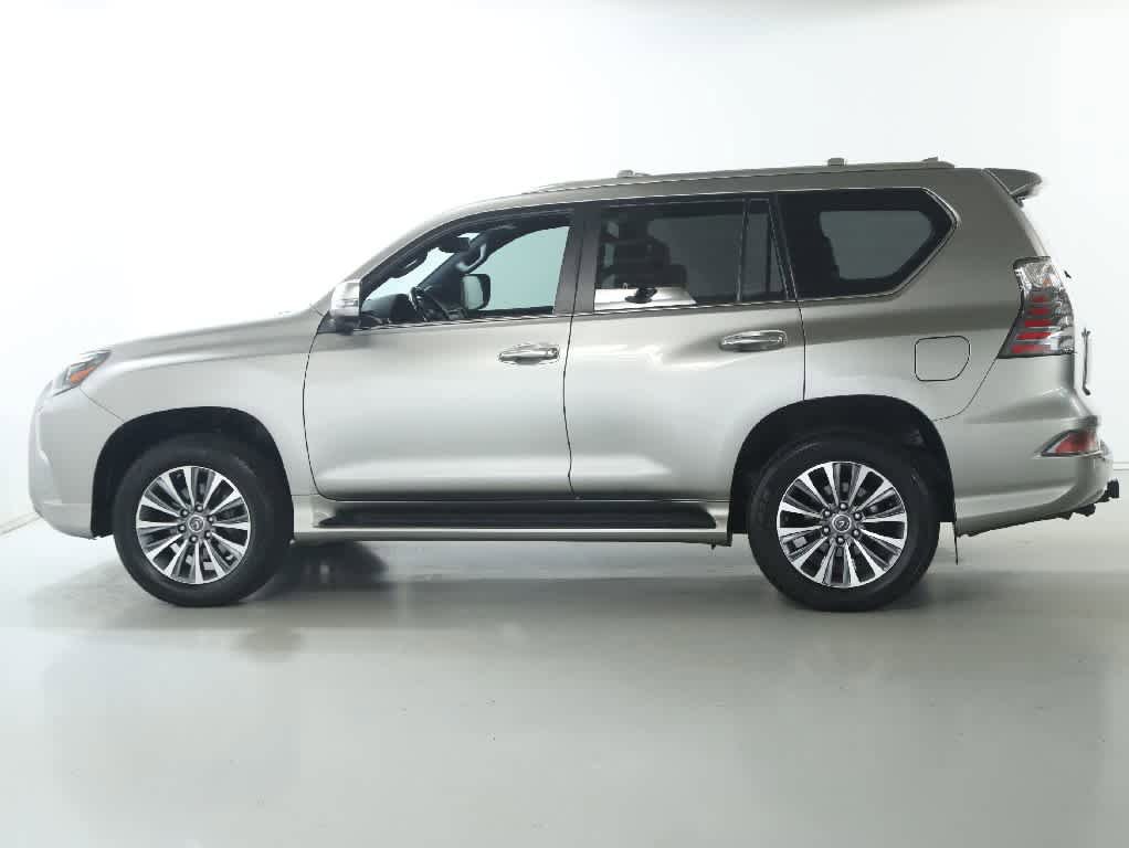 Used 2021 Lexus GX 460 Luxury w/ Accessory Package AWD/4WD image 40