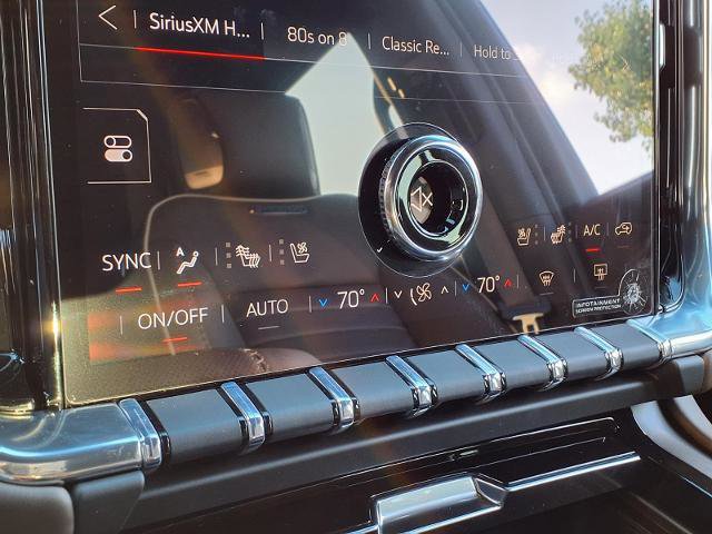 New 2026 GMC Yukon Denali Ultimate AWD/4WD image 8