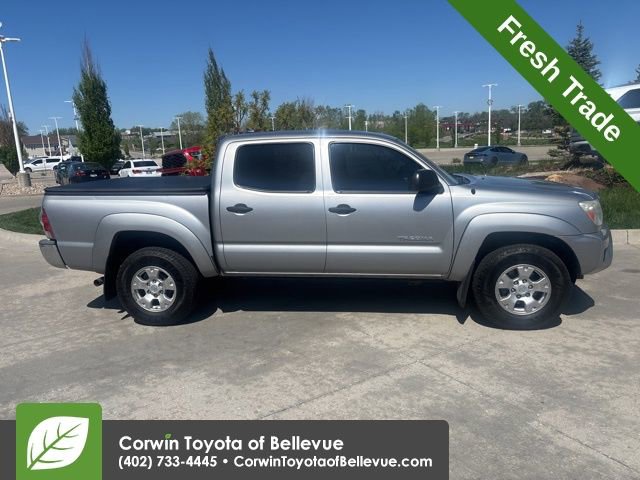 Used 2014 Toyota Tacoma 4x4 Double Cab w/ SR5 Package image 2