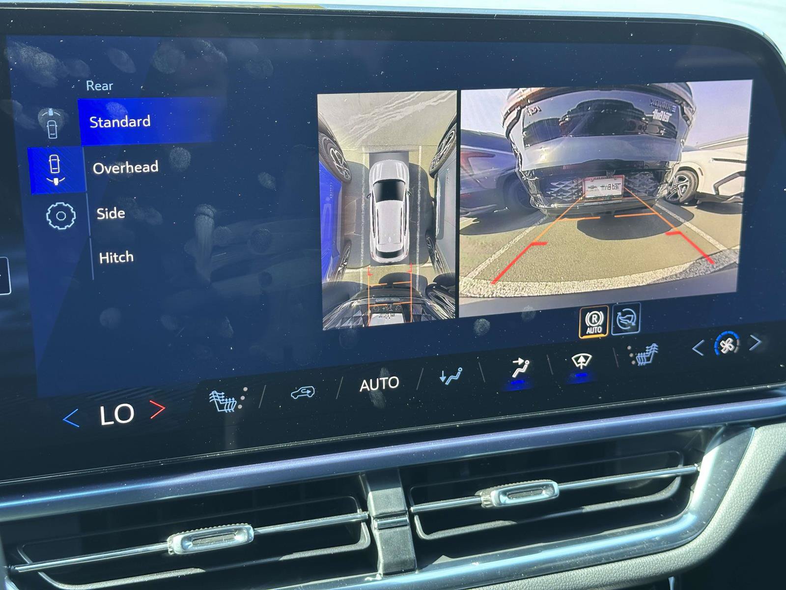 New 2026 Chevrolet Equinox EV LT w/ LPO, Blackout Package FWD image 11