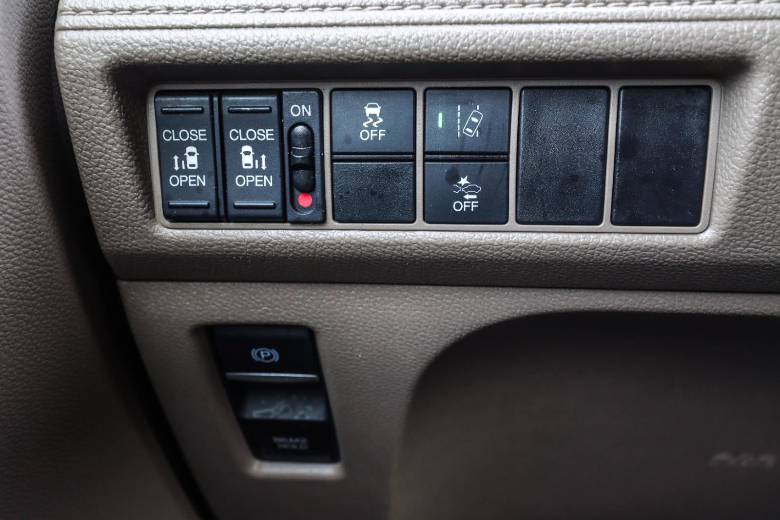 Used 2019 Honda Odyssey EX image 12