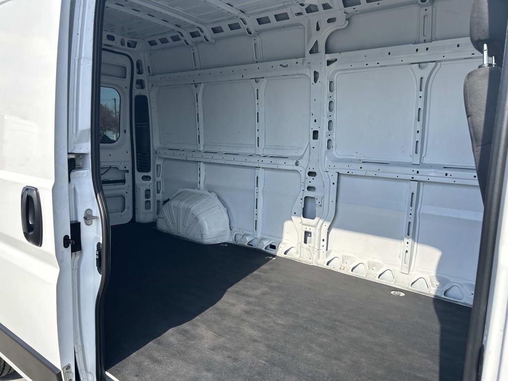 Used 2023 RAM ProMaster 2500 image 15