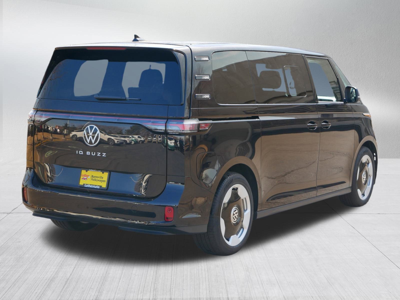 New 2025 Volkswagen ID. Buzz Pro S RWD image 4