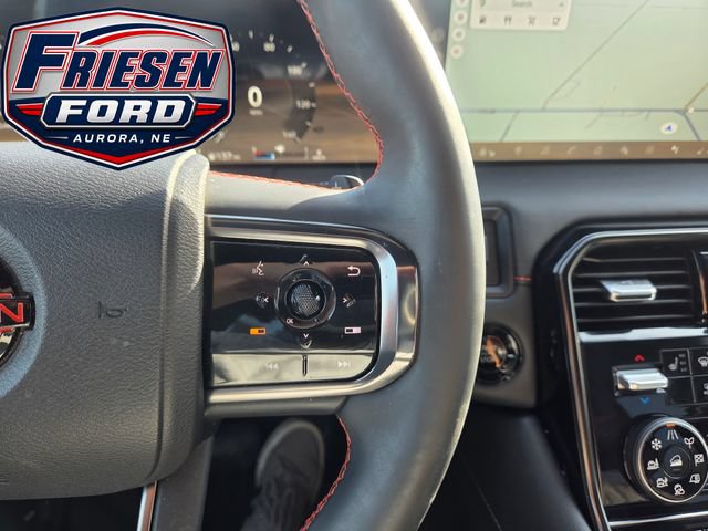 Used 2025 Nissan Armada PRO-4X AWD/4WD image 17