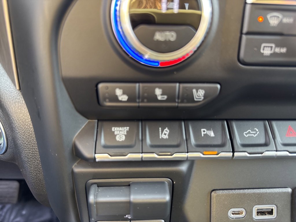 Used 2022 GMC Sierra 2500 Denali image 33