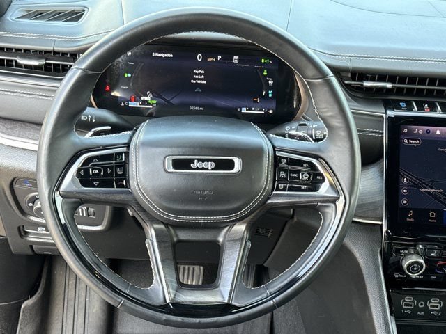 Used 2023 Jeep Grand Cherokee Overland w/ Advanced Protech Group III AWD/4WD image 21