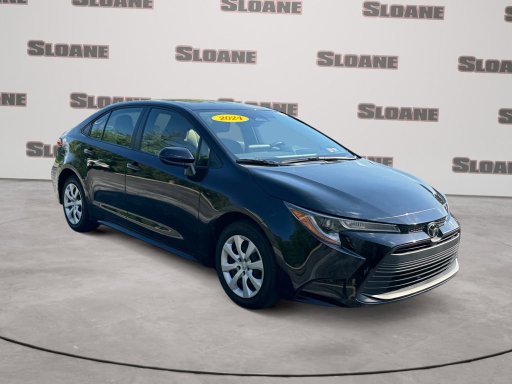 Used 2024 Toyota Corolla LE FWD image 7