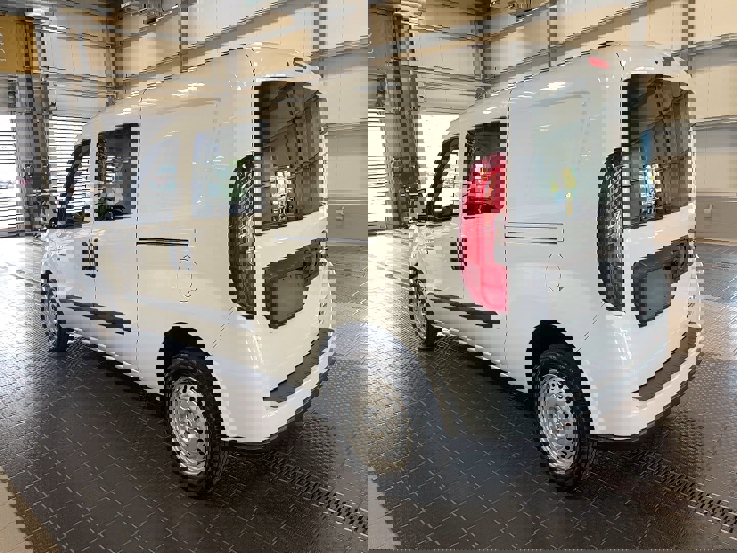 Used 2022 RAM ProMaster City Wagon image 32