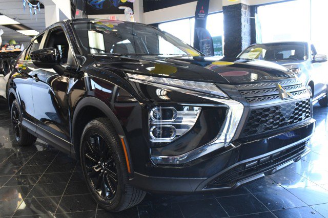 New 2026 Mitsubishi Eclipse Cross LE AWD/4WD image 3
