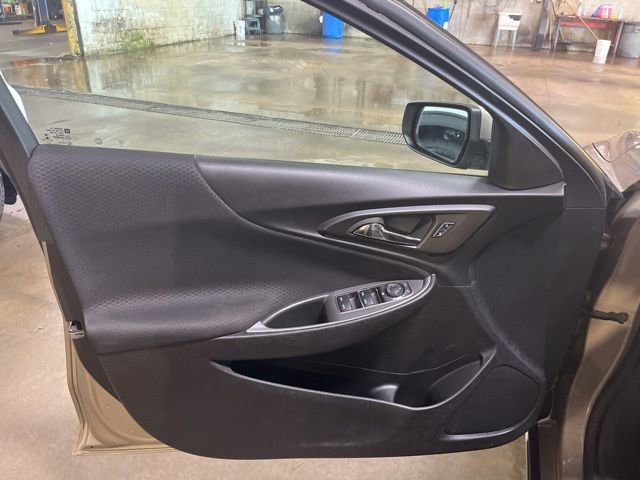 Used 2024 Chevrolet Malibu RS image 13