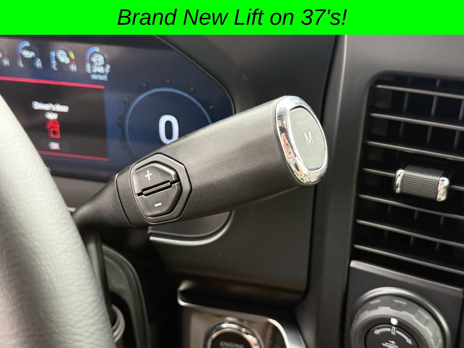 Used 2025 Ford F350 Lariat w/ Lariat Ultimate Package AWD/4WD image 31