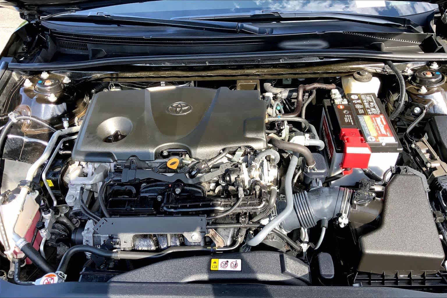 Used 2021 Toyota Camry SE AWD/4WD image 32
