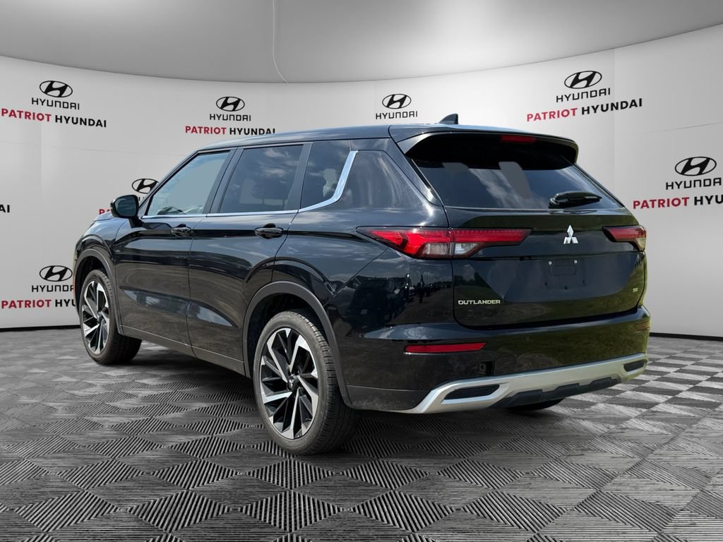 Used 2024 Mitsubishi Outlander SE AWD/4WD image 5
