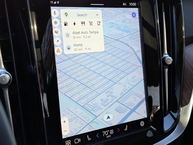 Used 2023 Volvo S60 T8 Plus image 14