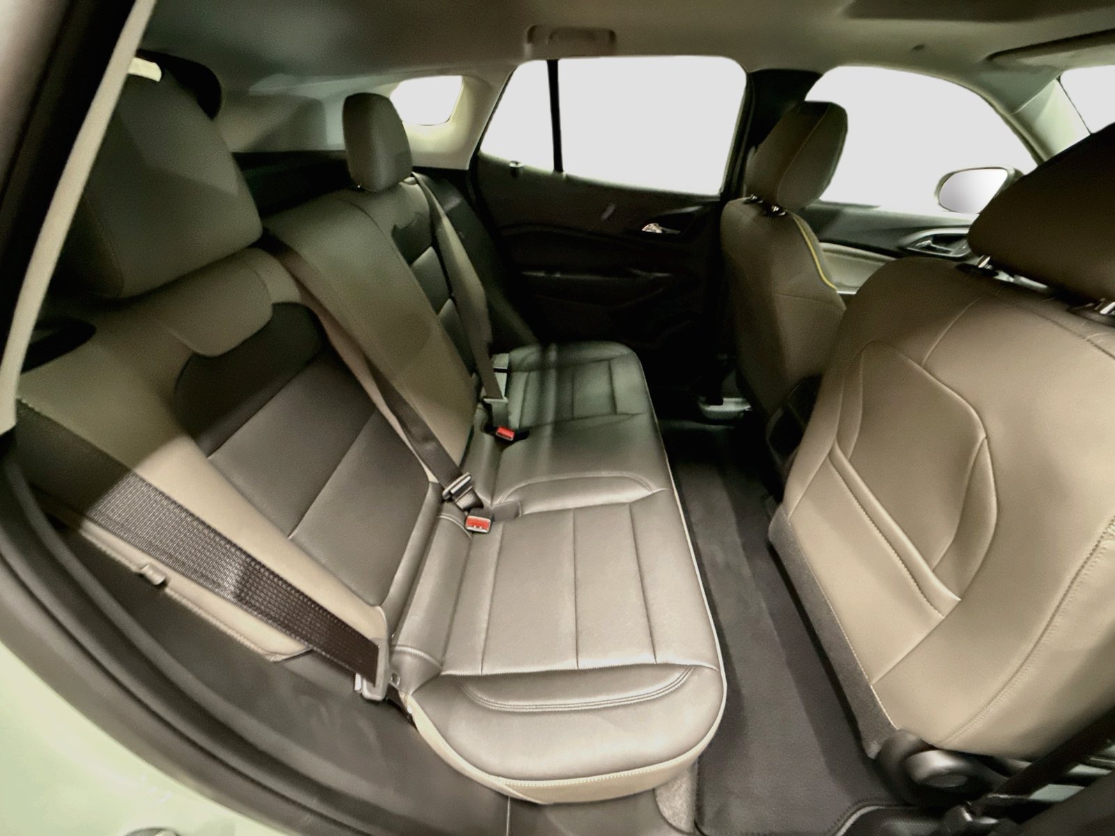 New 2026 Chevrolet Trax ACTIV w/ Sunroof Package FWD image 30