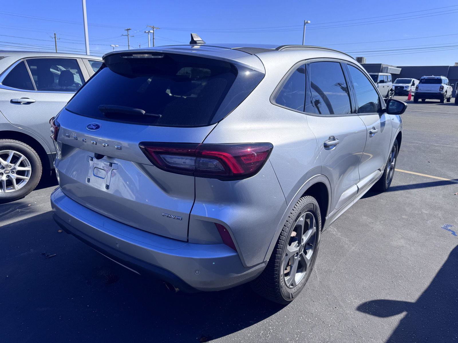 Used 2023 Ford Escape ST-Line w/ Tech Pack #1 AWD/4WD image 4