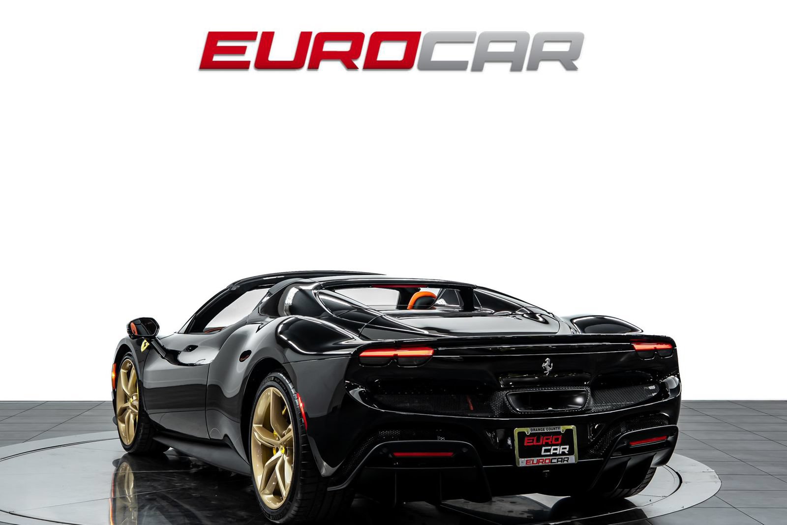 Used 2025 Ferrari 296 GTS RWD image 4