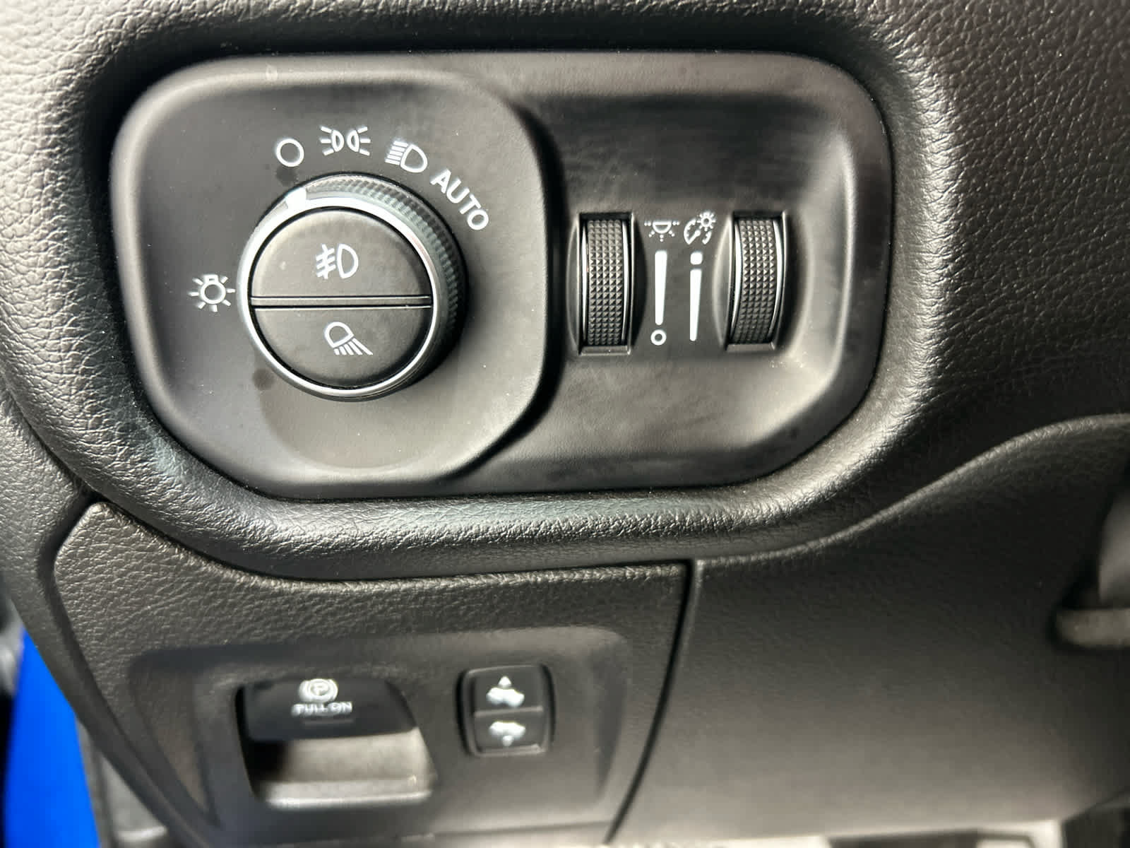 Used 2025 RAM 1500 Big Horn AWD/4WD image 21