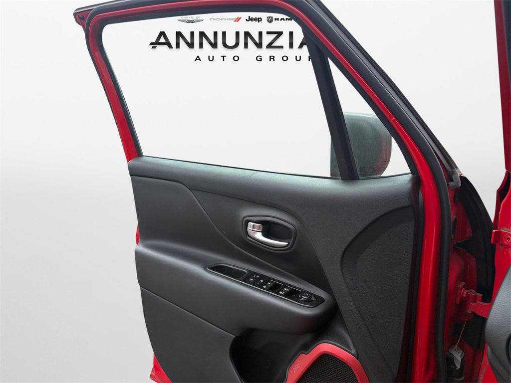 Certified 2021 Jeep Renegade Trailhawk image 28