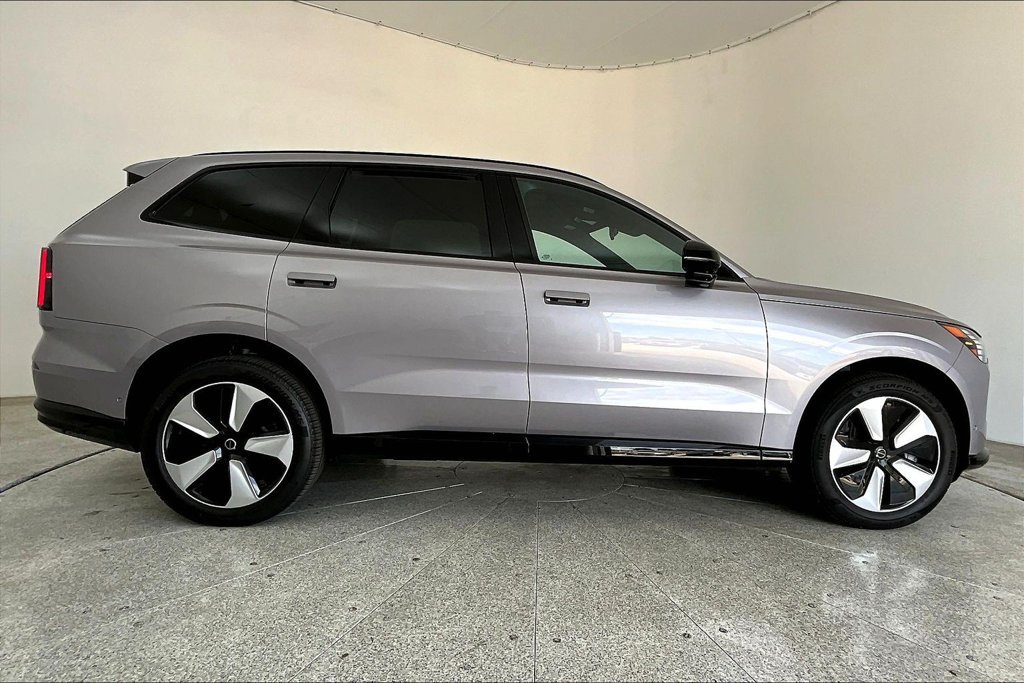 New 2026 Volvo EX90 Plus RWD image 10