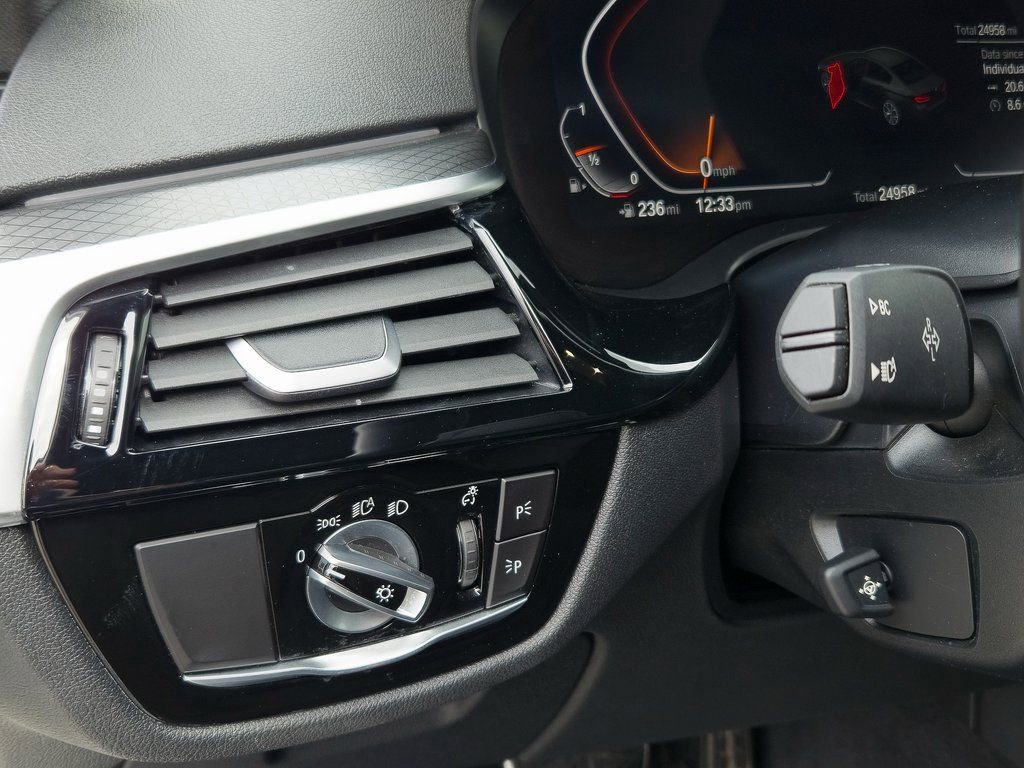 Used 2023 BMW 540i 540i w/ M Sport Package image 12