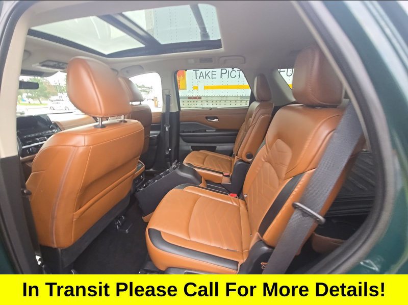 Used 2023 Nissan Pathfinder Platinum AWD/4WD image 7