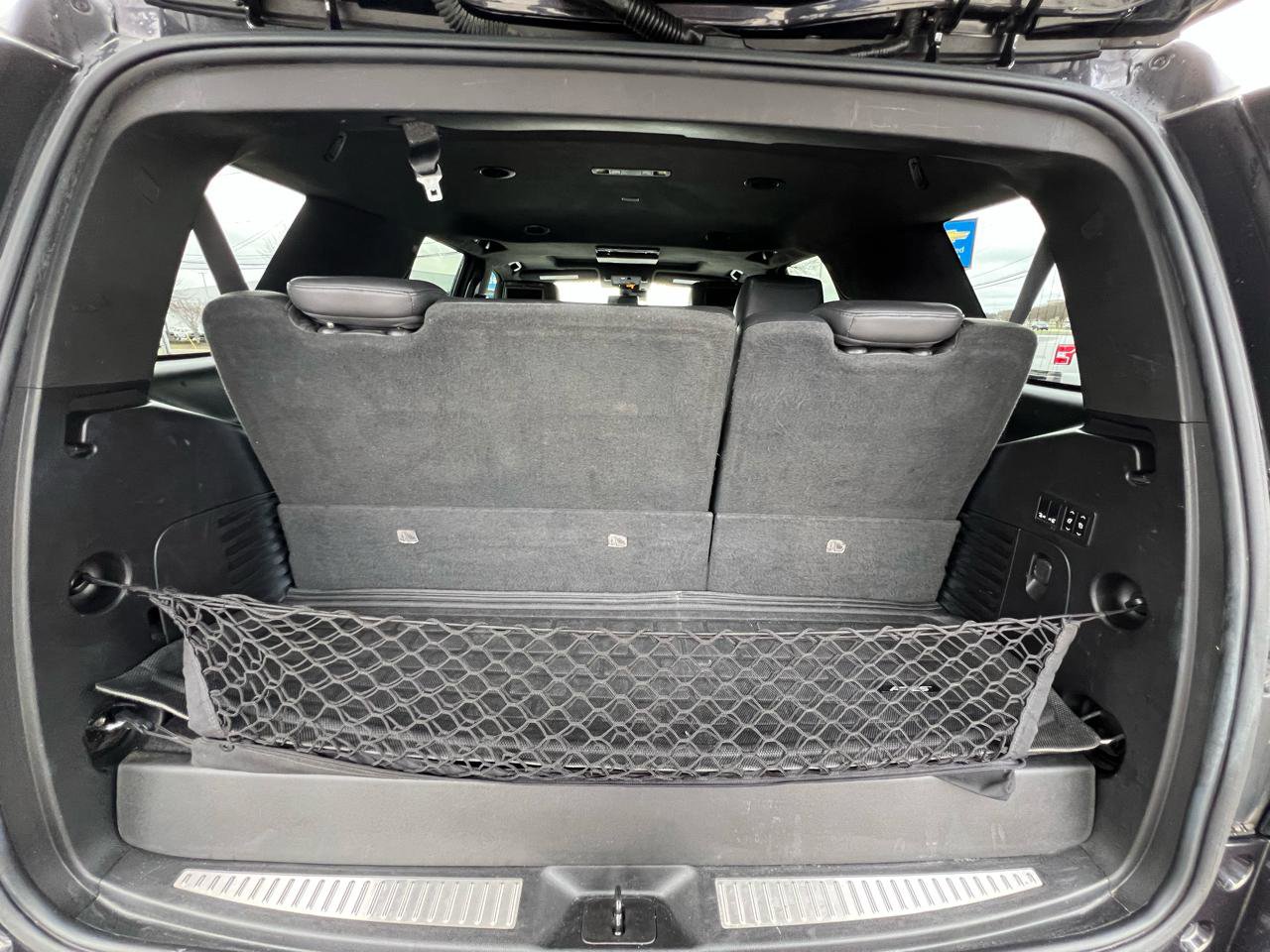 Used 2018 Cadillac Escalade Platinum image 36